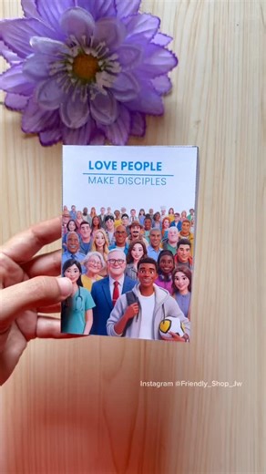 @friendly_shop_jw on Instagram: "New Printable Candy Box in the form of the Booklet: Love People: Make Disciples 💖 It’s too cute 🥰 Ideal to use in the annual pioneer meeting or for the pioneer school. 🔸🔸 If you want to get it please comment on the word “Disciples” to send you a download link 😊 🖨️🖨️ To print we use 200g matte photographic paper, you can also use glossy photographic paper or cardstock. . . . . . . . . . . #jw #jwfamily #jwworld #jwfriends #jw_inspirational #jwbrasil #jwbraz