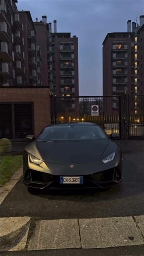 #lamborghinisvj #automobile #aventador #cartok #lamborghinni #supercar #luxurycars #edit #gintani