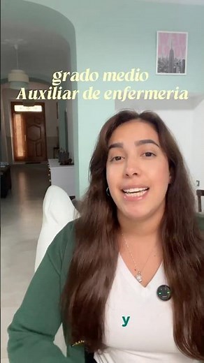 Trabaja como Auxiliar de enfermería