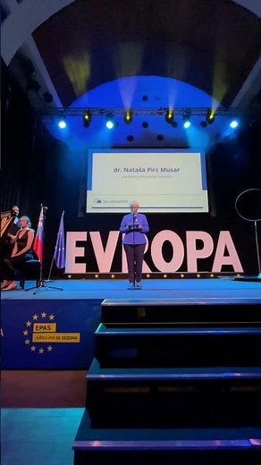 Predsednica mladim: Če vas politiki ne poslušamo, vztrajajte!