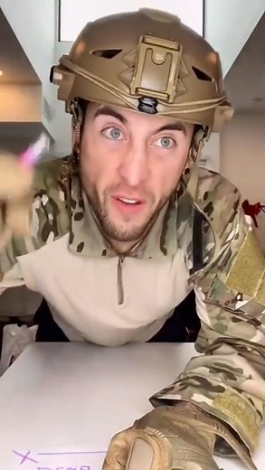 43K views · 1.6K reactions | RECRUITER FAMOUS PICK UP LINES . . . #army #navy #airforce #military #funny #comedy | Nikko Ortiz | Facebook