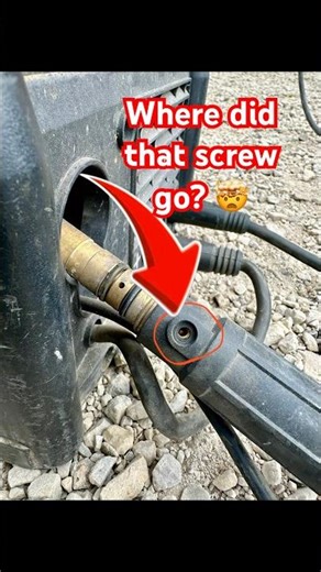 Tighten all the screws on your Welding Machine ￼