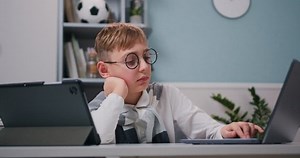 Tired Schoolboy Doing Homework Sad Kid: vídeo stock (100% livre de direitos) 1099794227 | Shutterstock