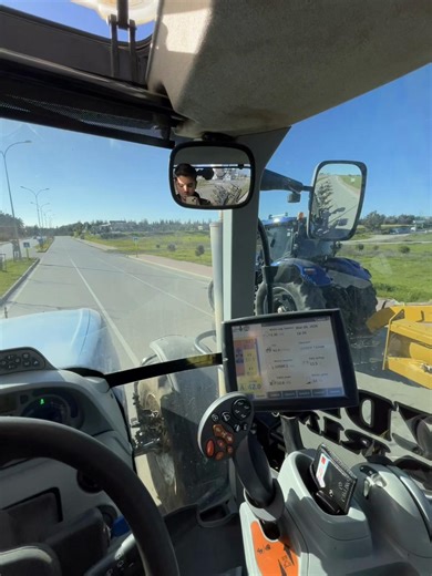 Blue Power Tractors: A Deep Dive into T270 and T7070 Models