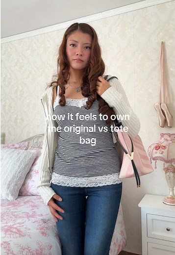 I wish they still sold them 🧁 #2000s #early2000s #early2000s #victoriassecret #vsangel