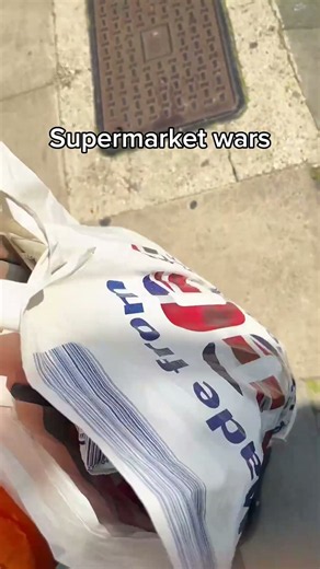 Is Supermarket Bag Loyalty Actually a Thing? 🛒