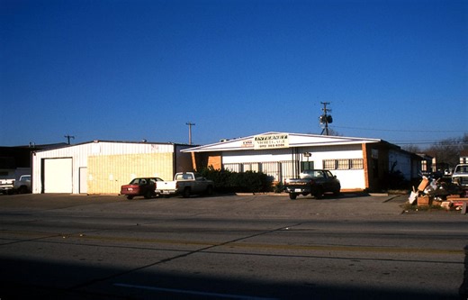 301-305 SE 14th Street - Grand Prairie, TX for Sale | LoopNet