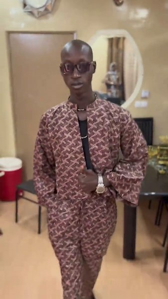 La meilleure des beautés est celle de l'intérieure. Suis beau@Models Agency Management 🇲🇱 @Kôlê pic @11Excellence