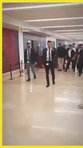 A newly emerged video shows Israeli Prime Minister Benjamin Netanyahu walking with his security detail moments before boarding the Wing of Zion plane, which departed Ben Gurion Airport for Athens, Greece. The PM’s precautionary relocation to Greece has sparked heated debate. #IsraelIranConflict #Netanyahu #WingOfZion #BreakingNews | Sayaji Samachar