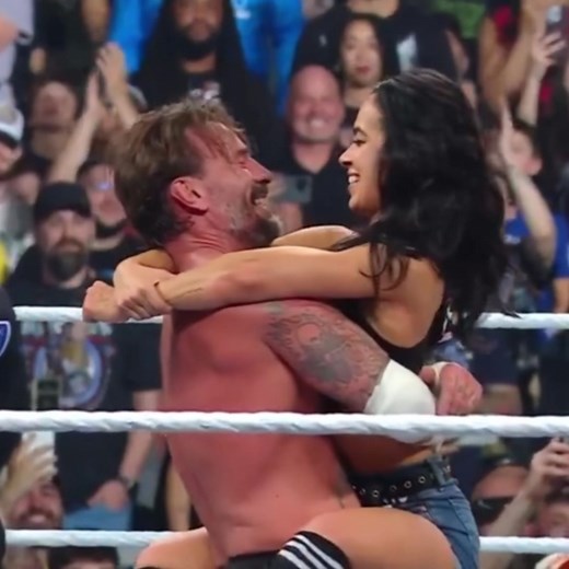 Cm Punk y AJ Lee vs Seth Rollins y Becky Lynch