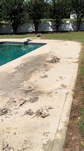 Vitalii Zhadenov (V&V Epoxy) on TikTok