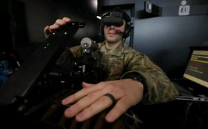美国陆军如何用VR虚拟眼镜体验实战