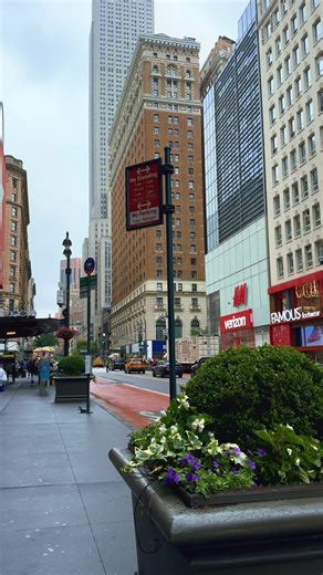 Exploring Manhattan: A Walking Tour of New York City