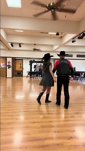 2 Love Somebody (walkthrough, with count) couples circle dance #partnerdance #countrymusic