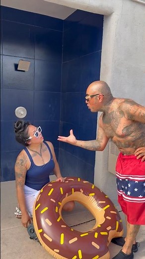 He’s always asking for it🤷🏻‍♀️🤦🏻‍♀️😂 #dat1family #couple #comedy #shorts #shortvideo
