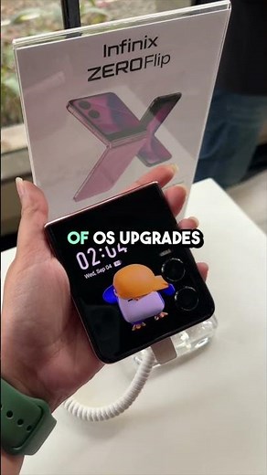 Infinix Zero Flip: 6.9” AMOLED, Dimensity 8020, 8GB RAM, 512GB, 50MP cameras, 4720mAh, 70W charging.