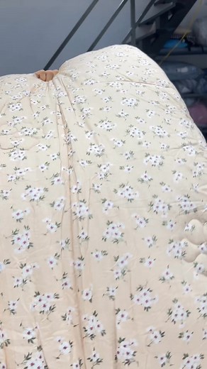 3.7K views · 12 reactions | Chăn đông modal satin màu này đẹp - ấm phòng nha các chị Kt 2mx2m2 dùng mùa đông đại hàn 1300 --> 1150 | Thu Modal | Facebook