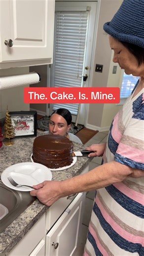 Me all Christmas fighting people (aka my aunt @Linda 🎵🎹 ) off my 18 layer cake from @Melissa Ann Jones #cake #lumbee #southerndessert #indigenous #christmasdessert