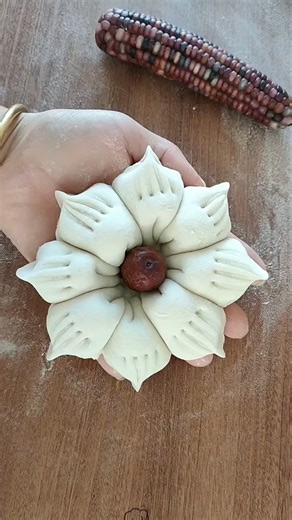 “Unique Flower Bread Design | Easy Dough Art Tutorial”