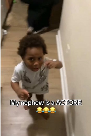 Dramatic and Funny Baby Moments That Will Make You Laugh