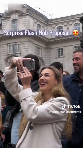 Flash Mob Proposal - The Ultimate Surprise Engagement | Club Mob
