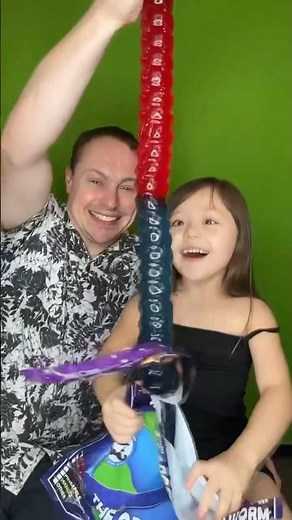 World largest gummy worm 🐛 #eating #worldlargest #gummy #gummybear