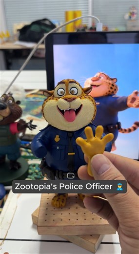 Donut Loving Officer Benjamin Clawhauser Reporting 👮Clay Figure with Details | DEEPFLAME