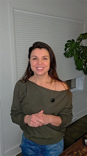 Marie-Eve Doyon Coach Transformationnelle on Instagram: "On veut tous mieux manger... mais les étiquettes sont faites pour nous mélanger. Je te montre comment les décoder simplement. 🥦🔍✨ #bienetreholistique #coachbienêtre #consciencealimentaire #transformationdouce #apprendreensemble"