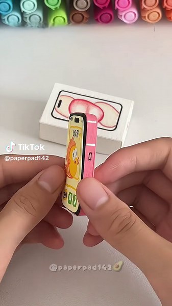 Mini iphone paper handmade 🌷✨🌱 #paperpad142 #handmade #papercraft #papercut