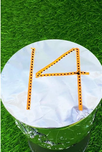 ASMR Aluminum Foil Crushing Sounds