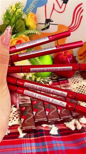 OMG… I finally found a brow pen that actually looks like REAL hair strokes 👀✨ This 2-in-1 4D brow pen is seriously a game-changer — one side for micro-precision strokes, the other side fills in SO naturally. Smudge-proof, water-resistant and stays on all day. Super easy for beginners too! 🔥#eyebrowtutorial#browpen#microbladingpen#makeuptok