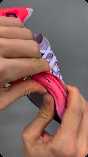 Peak Pace Running Club on Instagram: "CEP Omnispeed 🚀 Innovation meets performance. 🚀 The first-ever running shoe from @cep_compression is launching in March 2025! 🎉 Featuring: • 37mm stack height for ultimate cushioning • Dual foam setup for optimized energy return • A unique bow system for perfect fit • Weighs just 285g 💥 Ready to elevate your runs for €220. Stay tuned. The future of running starts here. 👟 #metaendurance #cep #cepcompression #omnispeed #cepomnispeed #germany #germanbrand