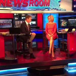 A beautiful moment between these two. Shannon Bream signing off America's Newsroom with the wonderful Bill Hemmer My bestie off to D.C. For her brand new show next month. #Classacts | Janice Dean