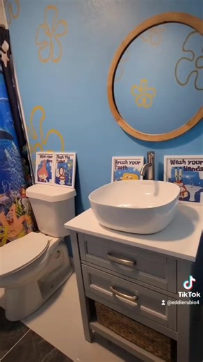 vive en una 🍍 debajo del mar 🌊 #bobsponja #spongebob #restroom #restroomdecorideas #tile #tilework #costruccion #remodeling #vira #viralvideo #fyp #fypシ゚viral #fyppppppppppppppppppppppp #paratii #azulejo