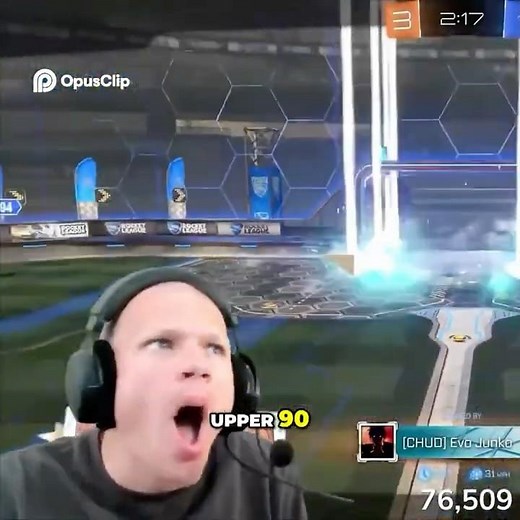 Astonishing side flip by jynzxi🤯🤯