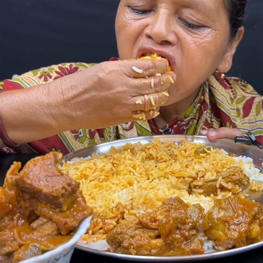 SPICY EGG CURRY🔥 BASMATI RICE || #shorts #mukbangn #asmreating #mukbangasmr #asmr