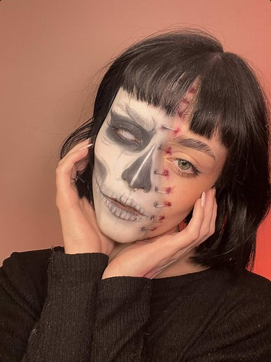 Stunning Skeleton Makeup Tutorial for Halloween