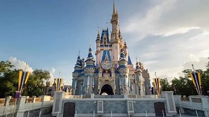 Disney Patents Virtual World Simulator that enables users to experience a 3D world | Chip and Company