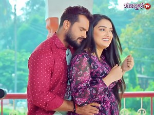 3.3M views · 86K reactions | #Khesari ने Aamrapali Dubey को नाचना सिखाया ❤️ #Viral #Shooting | Priyanka Diaries | Facebook