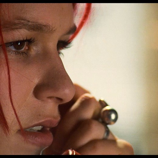 Criterion Collection on Instagram: "Morning ☕ ⚡ RUN LOLA RUN (1998)—Tom Tykwer's bracing shot of pure cinematic adrenaline. Now playing in our DÉJÀ VU? collection! 🌀"