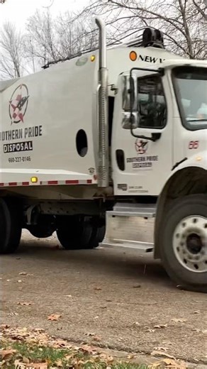 Garbage Truck Drive By #garbagetrucks #trashtruck #short #shorts #shortsfeed #shortvideo