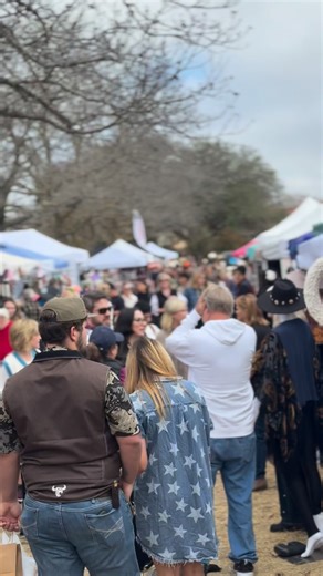 Well, that’s a wrap for Boerne Market Days 2025! 🤠✨ Thank you to everyone who came out to support our small businesses. Without you, this wouldn’t be possible. When you shop small, you’re supporting families, fueling vendors’ dreams, and helping local businesses grow—and that means everything to us. We’ve met so many incredible people along the way, and we are beyond grateful. Thank you from the bottom of our hearts for an amazing year of support. Reminder: There will be no January market, but 