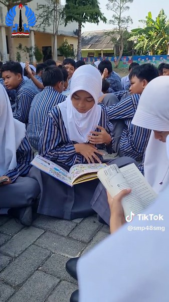 Gerakan Semarang Membaca di SMP Negeri 48 Semarang