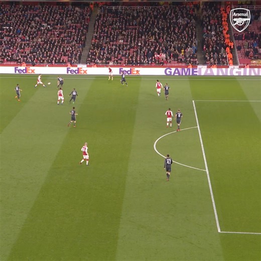 698K views · 10K reactions | ⏪ Rewind to 2018... Pure class from Aaron Ramsey in the Europa League! 朗 | Arsenal | Facebook