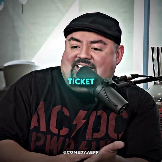 Robin Williams did his LAST SHOW EVER with FLUFFY😢😢