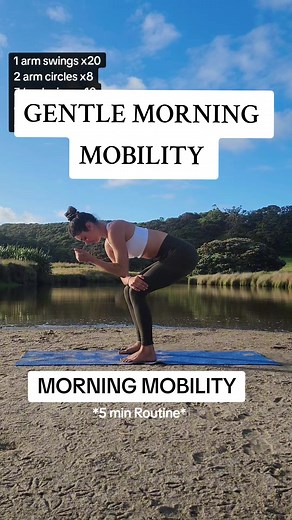 5 min MORNING MOBILITY Remember to breathe naturally through your nose and move slowly and mindfully through each movement💙 #mobility #morningroutine