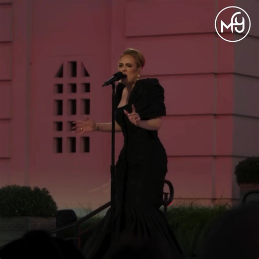 Adele - Skyfall (Live) | Music For You