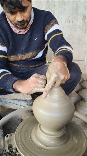 How making piggy Bank pottery💰🪙😱😱#shorts#working#clay#reels#handmade#
