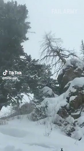 Ski Fails Compilation: Hilarious Bunny Slopes Moments