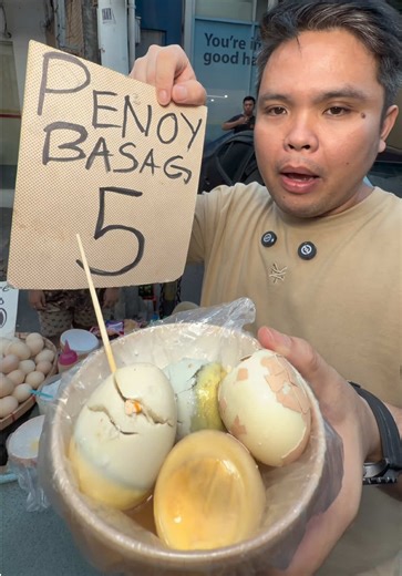 5pesos Penoy Balut na Basag Unli Suka Unli Asin sa Quiapo #trending #viral #fyp #ewicmukbang #streetfood